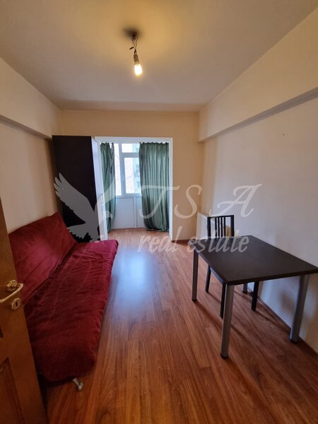 Doamna Ghica, apartament 3 camere.